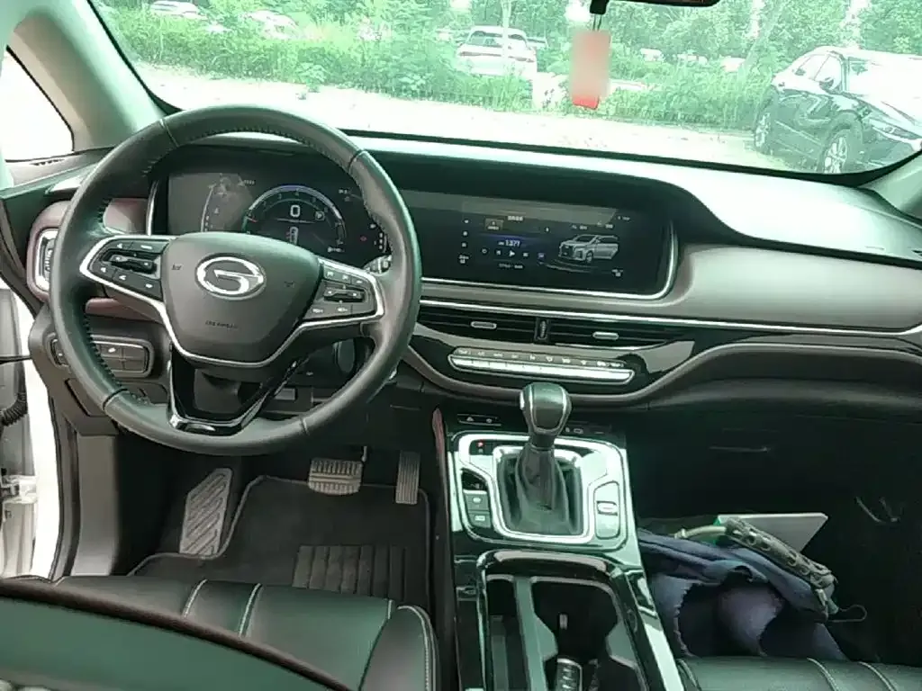 GAC Motor Trumpchi M6 — фото 10