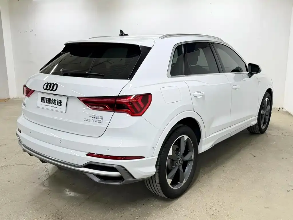 Audi Q3 — фото 6