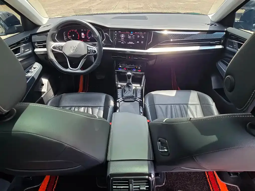Volkswagen Passat — фото 4