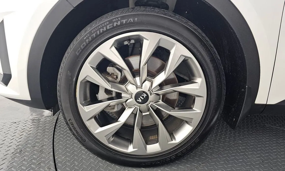 Kia Sorento — фото 5