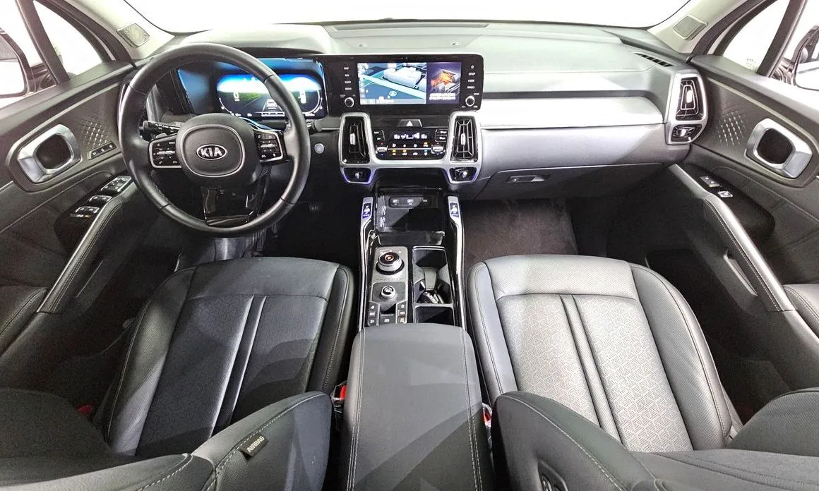 Kia Sorento — фото 8