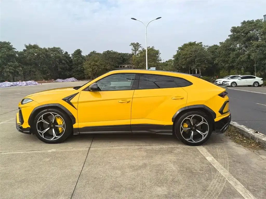 Lamborghini Urus 2022 из CN, фото 10