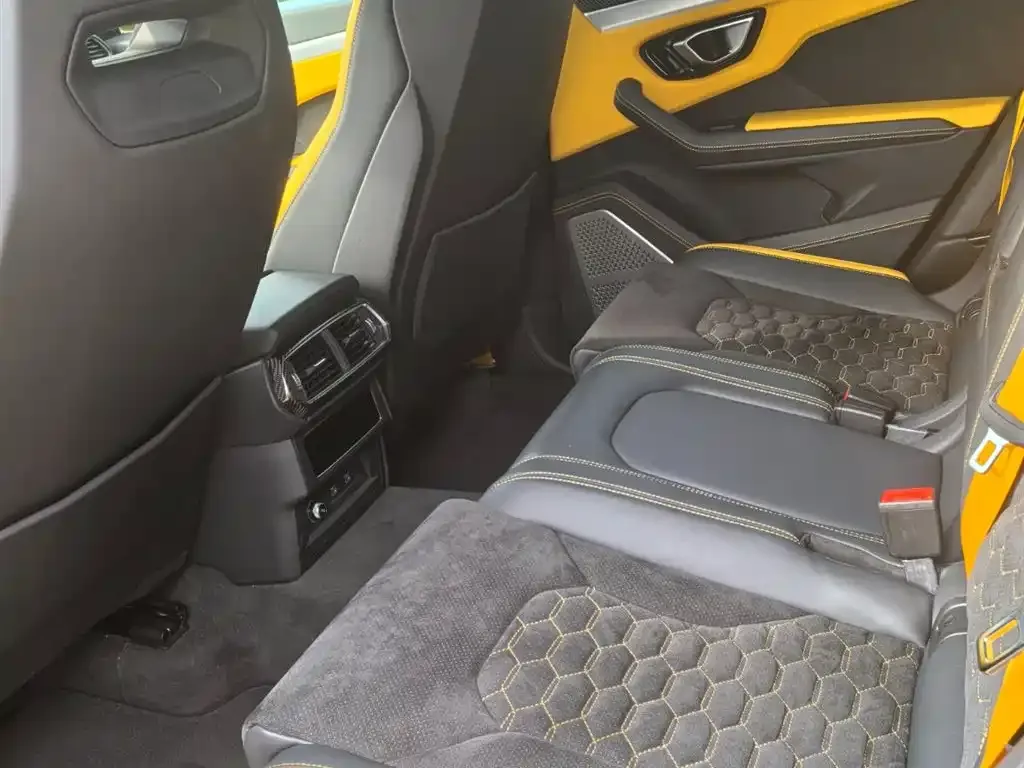 Lamborghini Urus 2022 из CN, фото 3