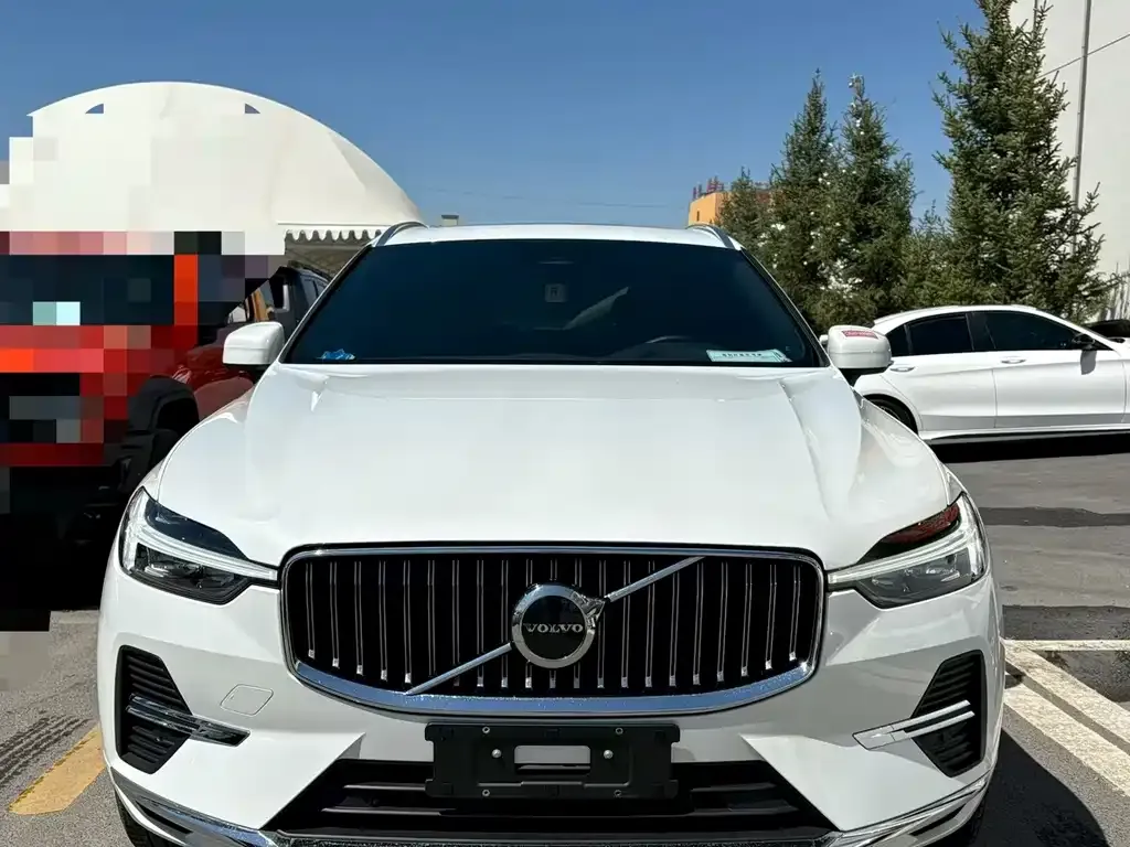 Volvo XC60 — фото 7