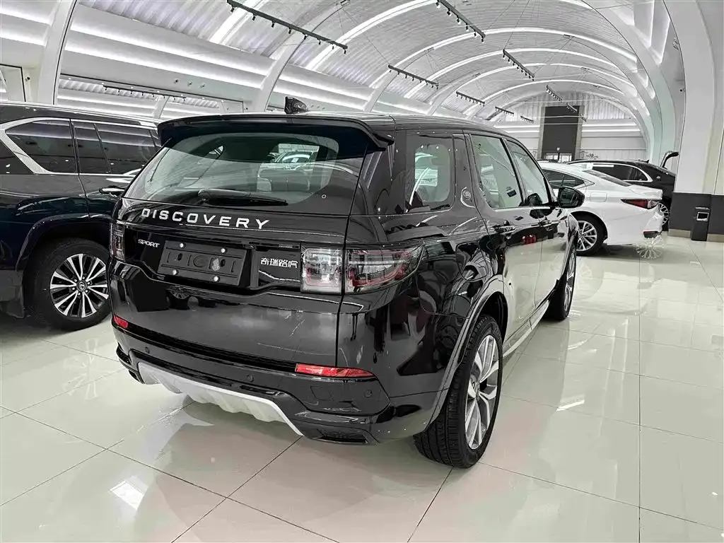 Land Rover Discovery Sport — фото 2