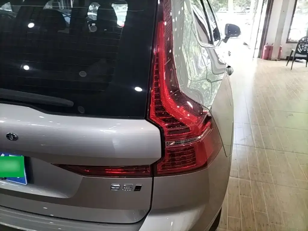 Volvo XC60 2024 из CN, фото 7