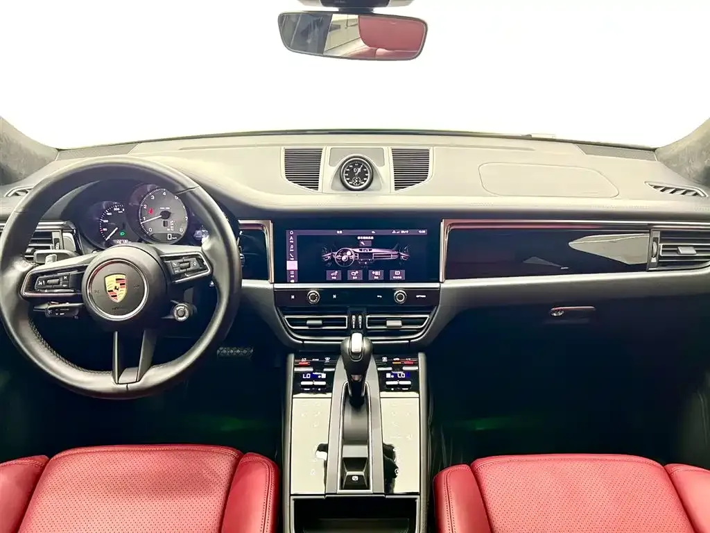 Porsche Macan — фото 8