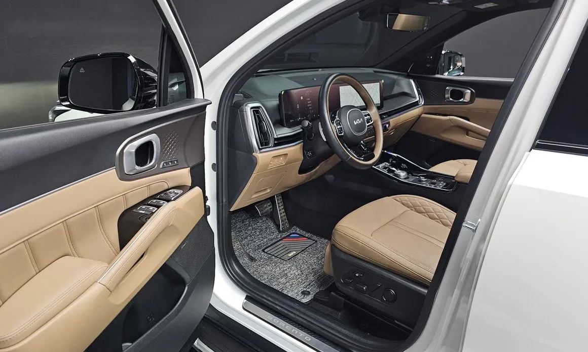 Kia Sorento — фото 8