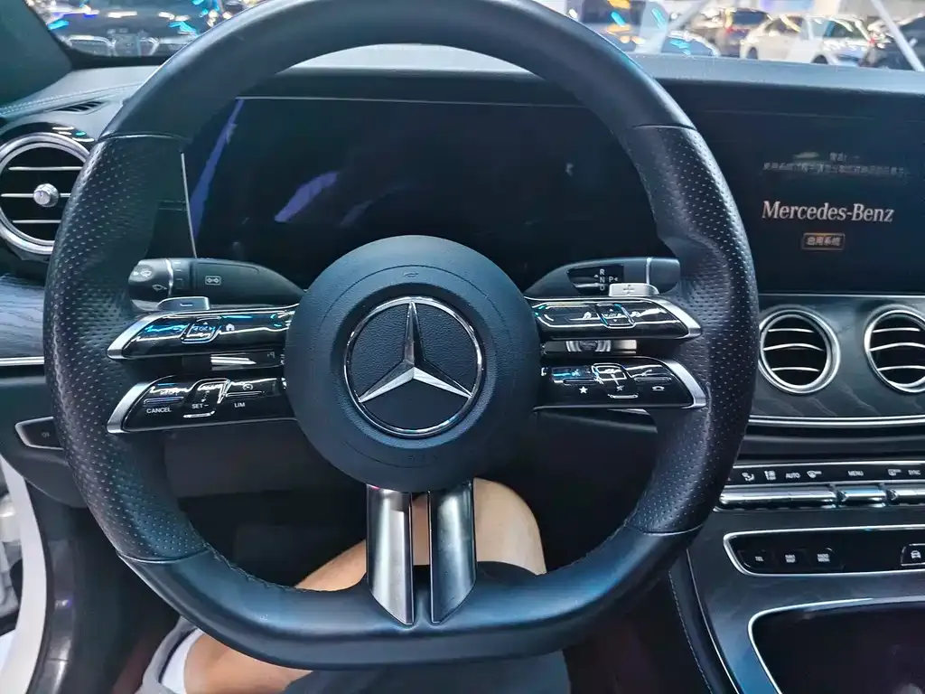 Mercedes-Benz E-Class (Import) — фото 10