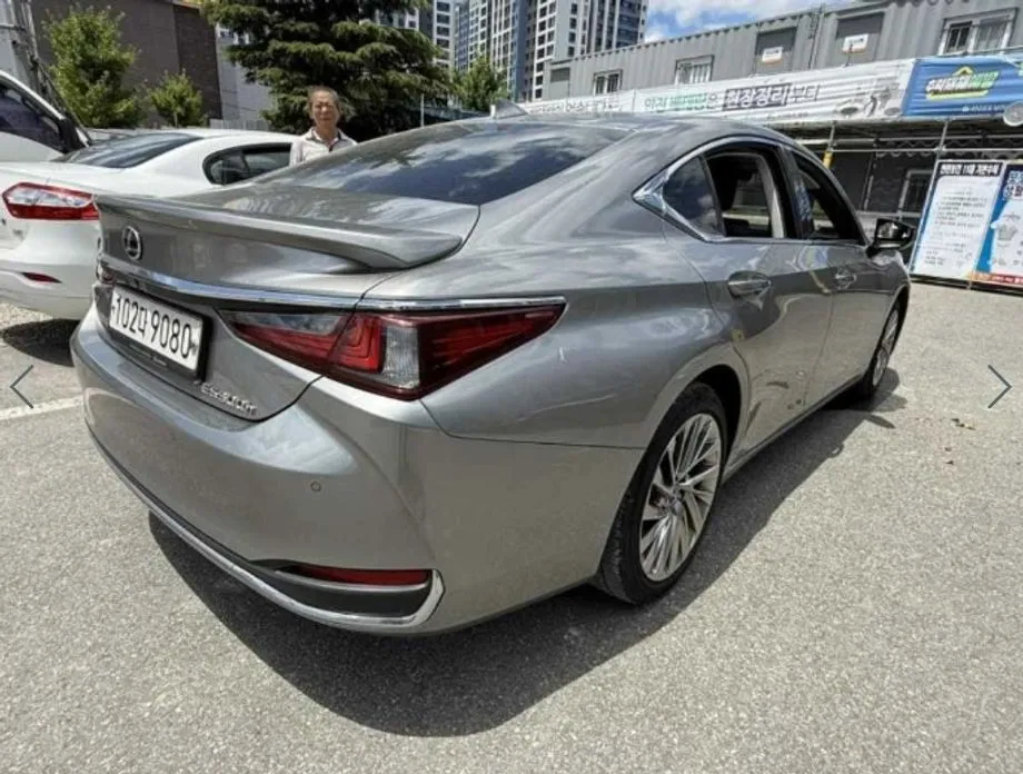 Lexus ES — фото 7