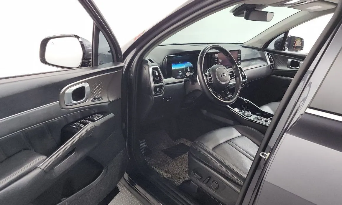 Kia Sorento — фото 6