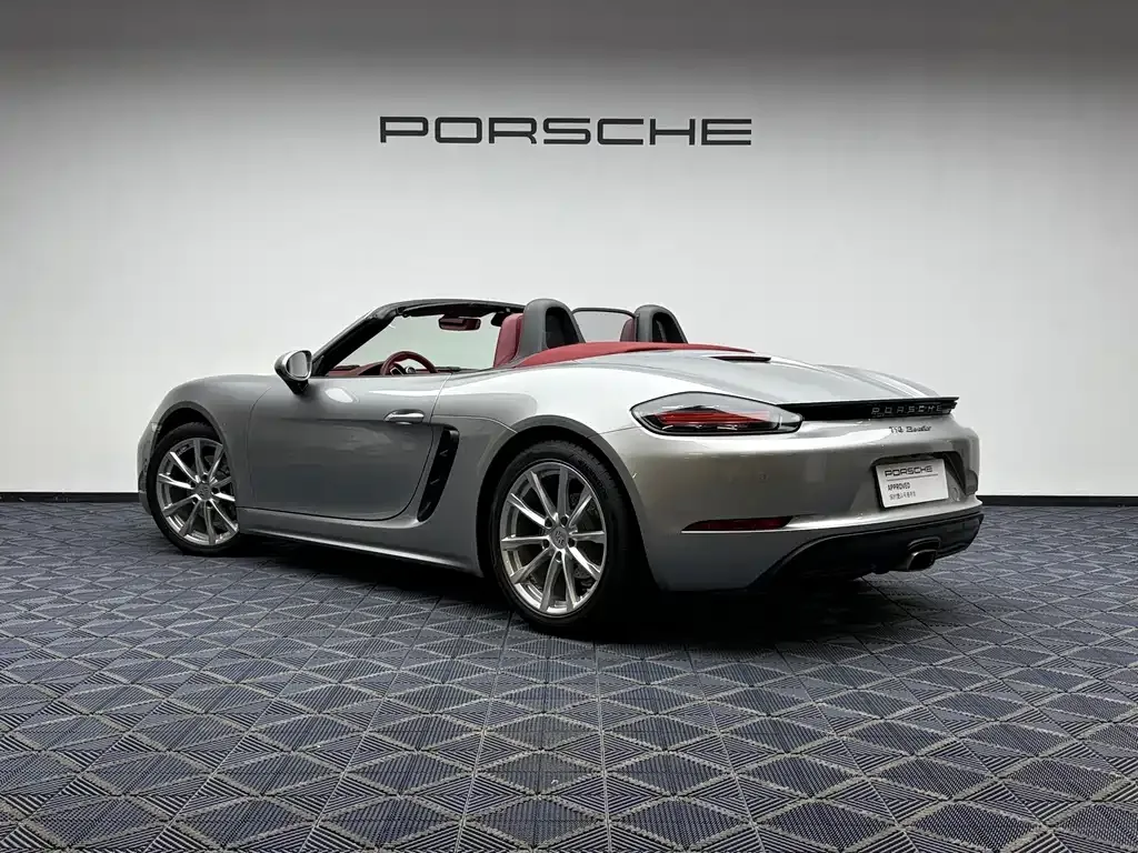 Porsche 718 — фото 10