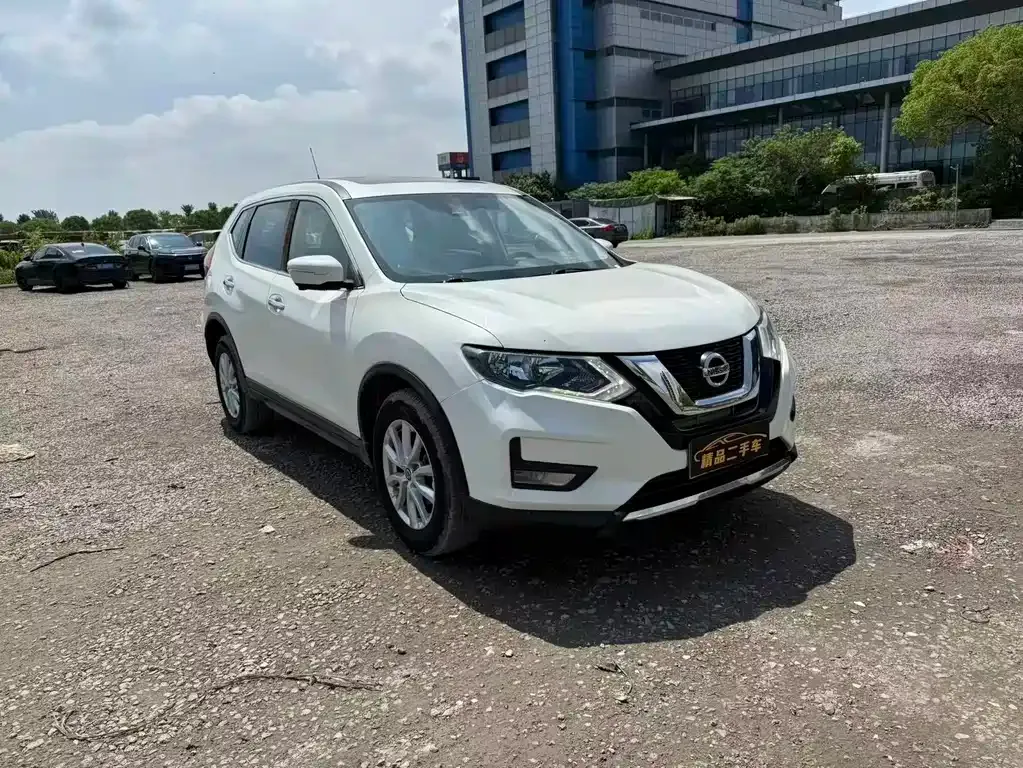 Nissan X-Trail — фото 9