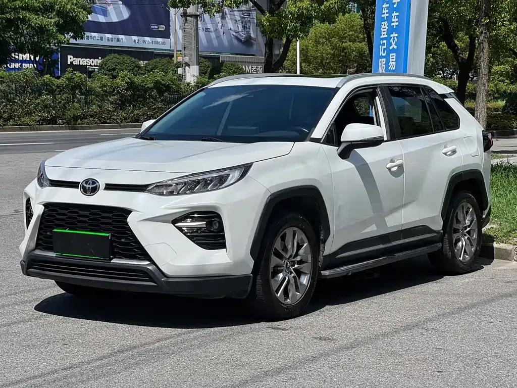 Toyota Wildlander — фото 1