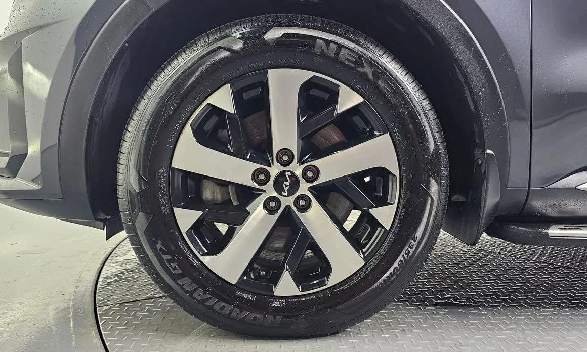Kia Sorento — фото 10