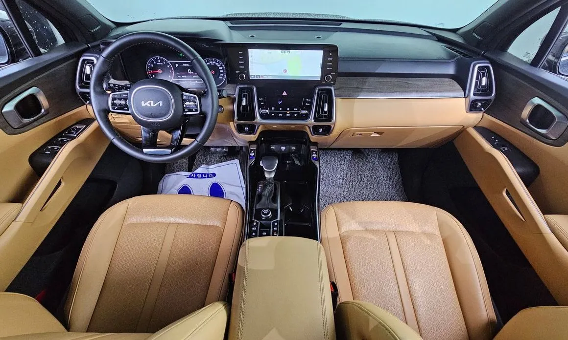 Kia Sorento — фото 6