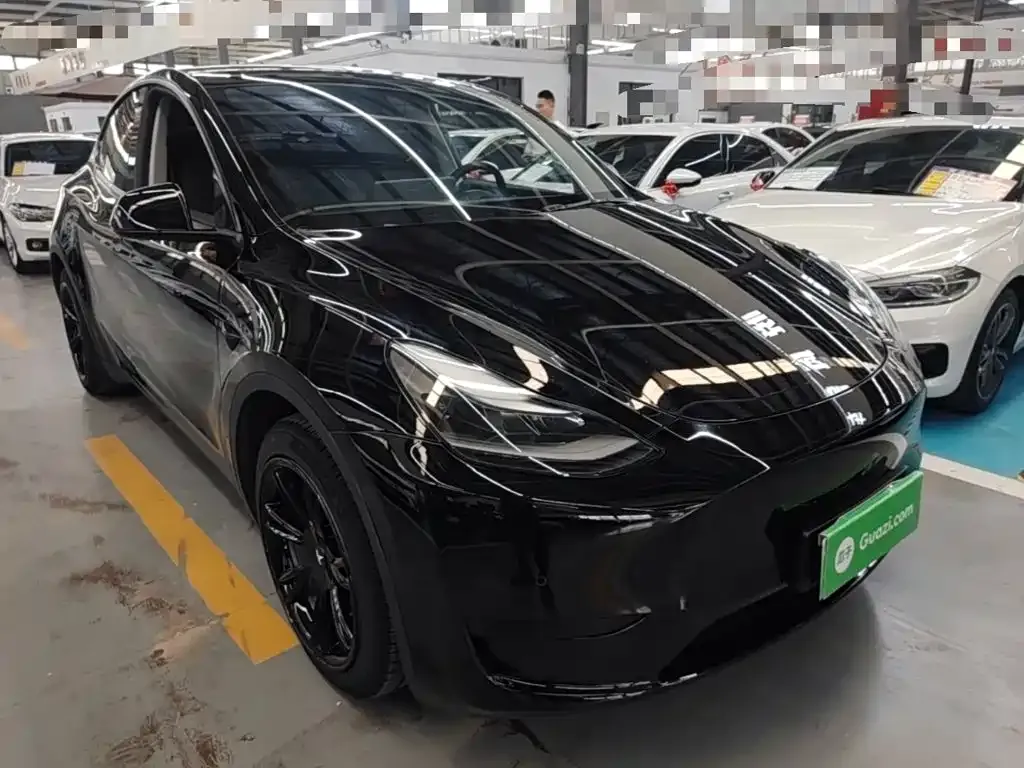 Tesla Model Y — фото 7