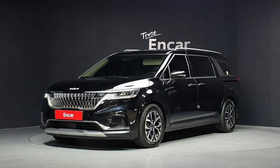 Kia Carnival — фото 1