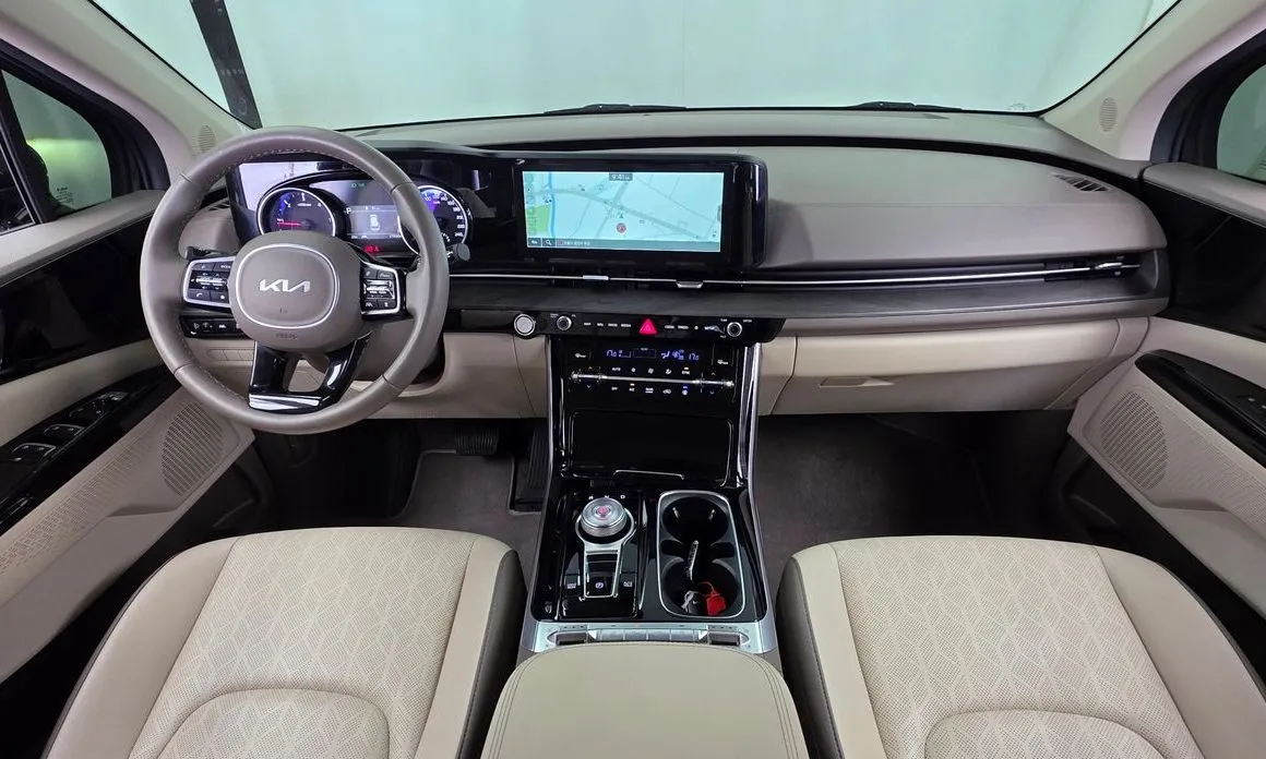 Kia Carnival — фото 5