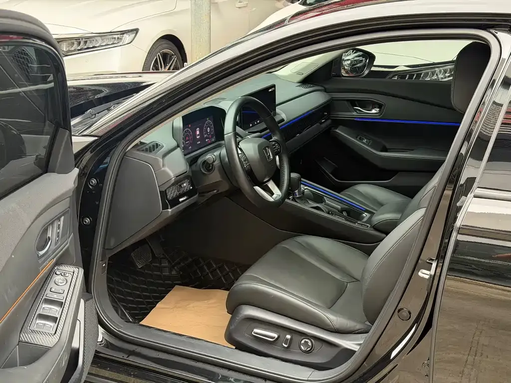 Honda Accord — фото 5
