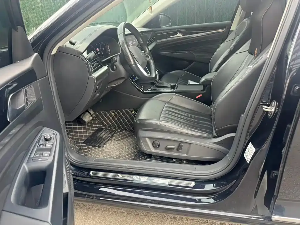 Volkswagen Passat — фото 10