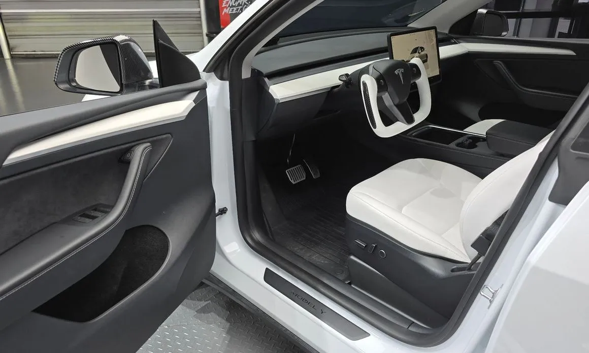 Tesla Model Y — фото 9