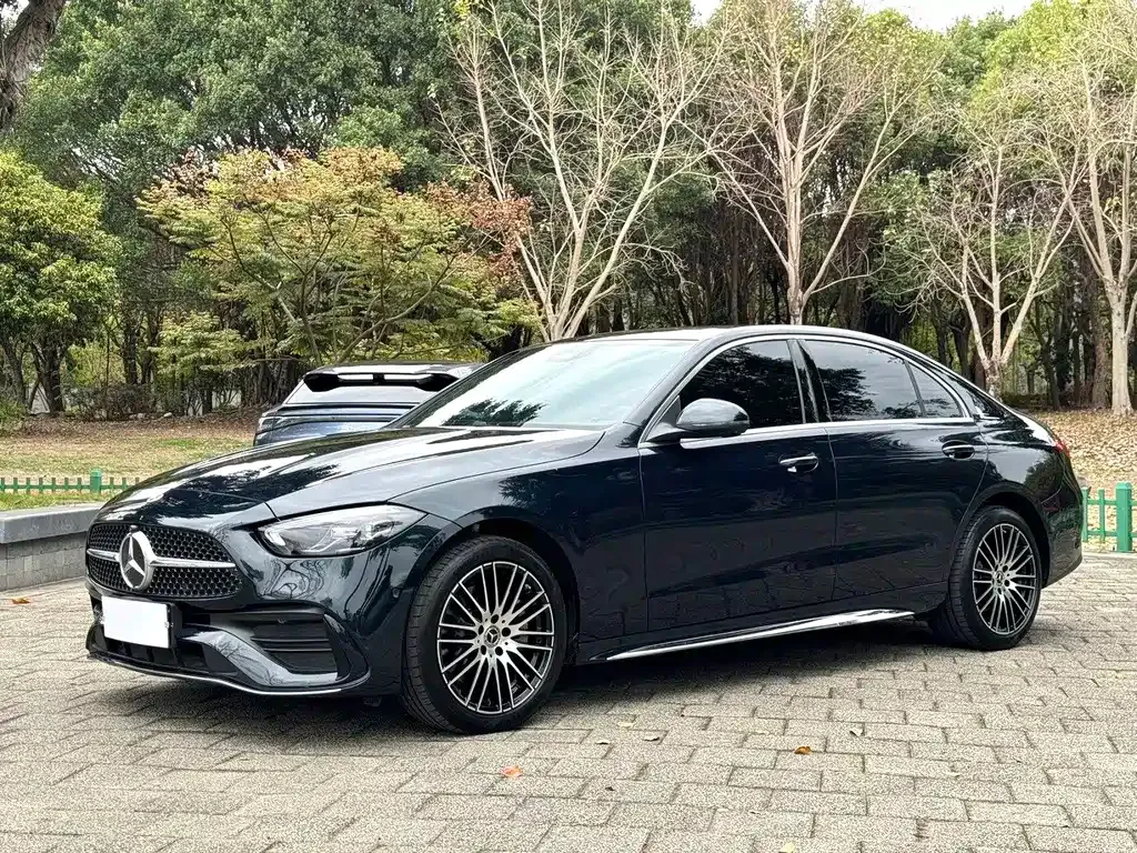 Mercedes-Benz C-Class — фото 1