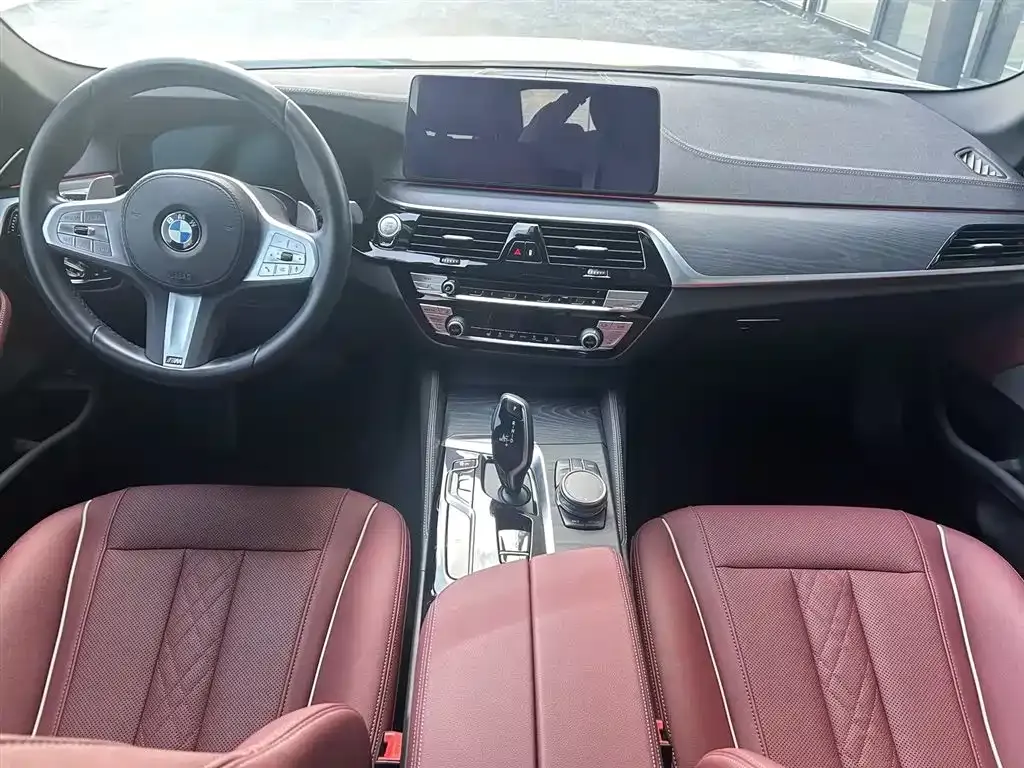 BMW 5 Series — фото 4