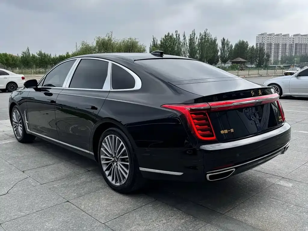 Hongqi H9 — фото 9