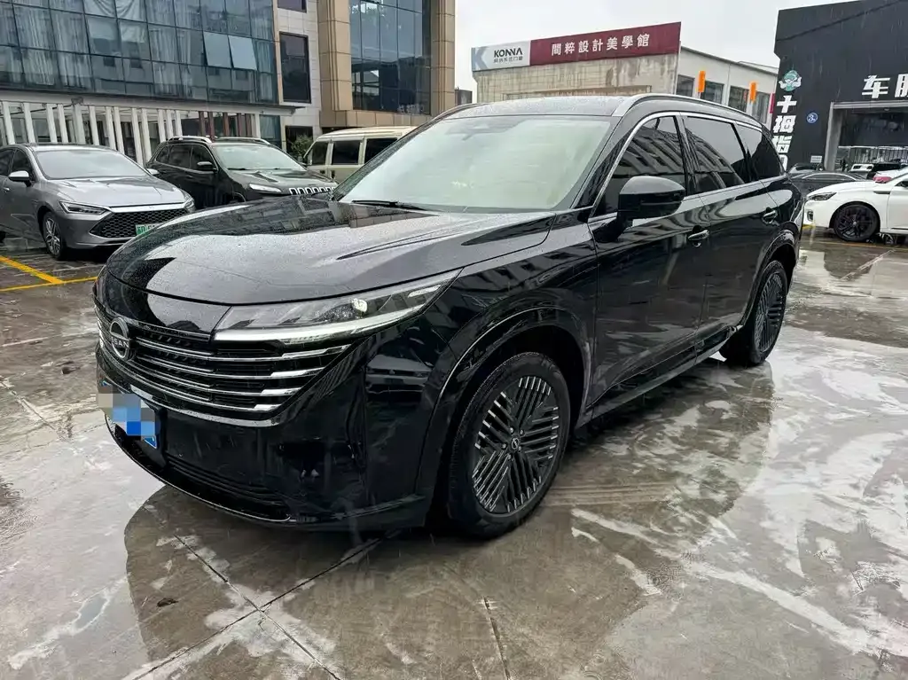 Nissan Teramont