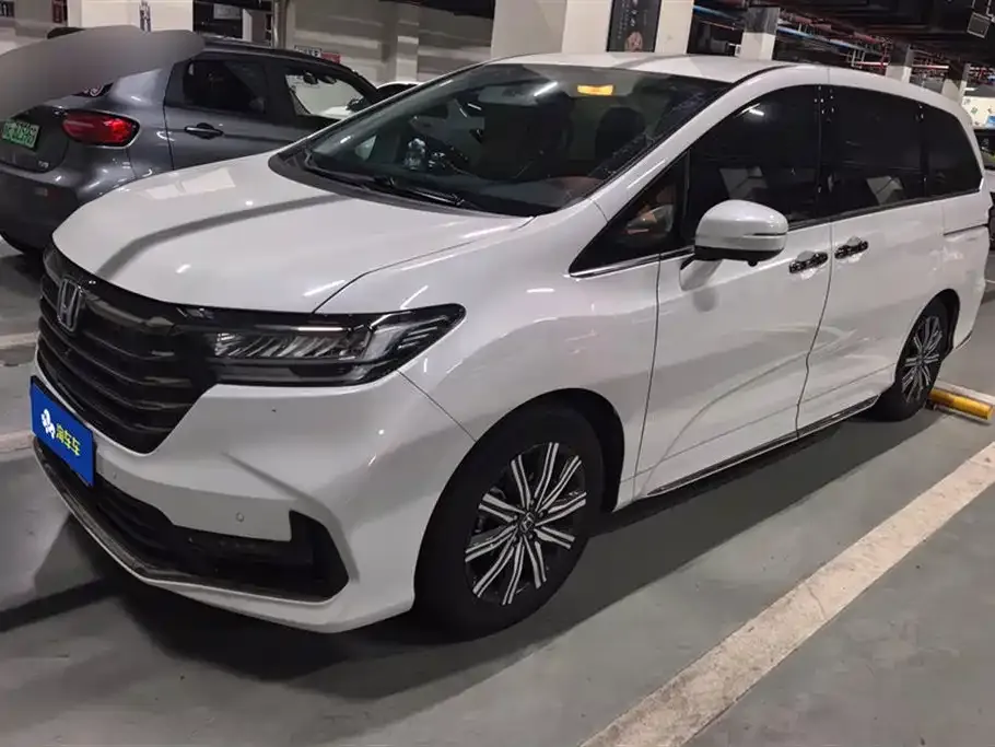 Honda Odyssey — фото 1