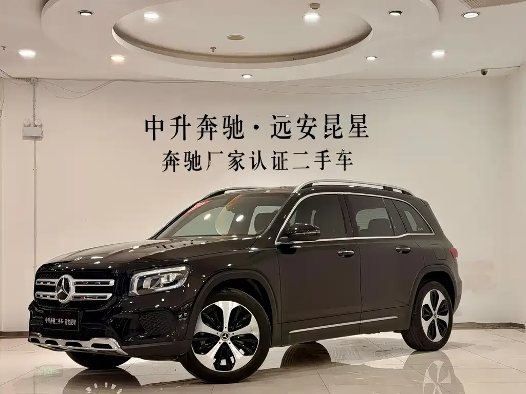 Mercedes-Benz GLB — фото 1