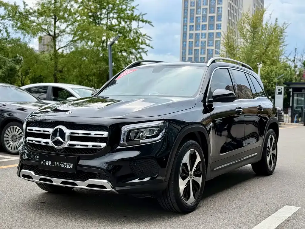 Mercedes-Benz GLB — фото 5
