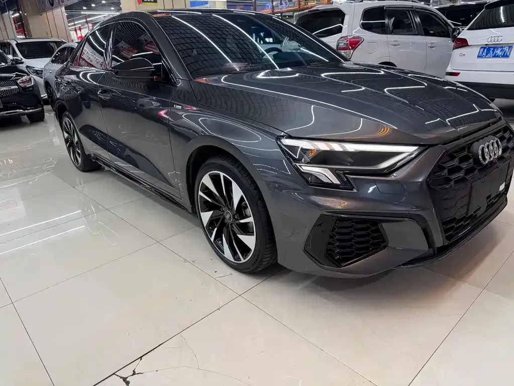 Audi A3 — фото 2