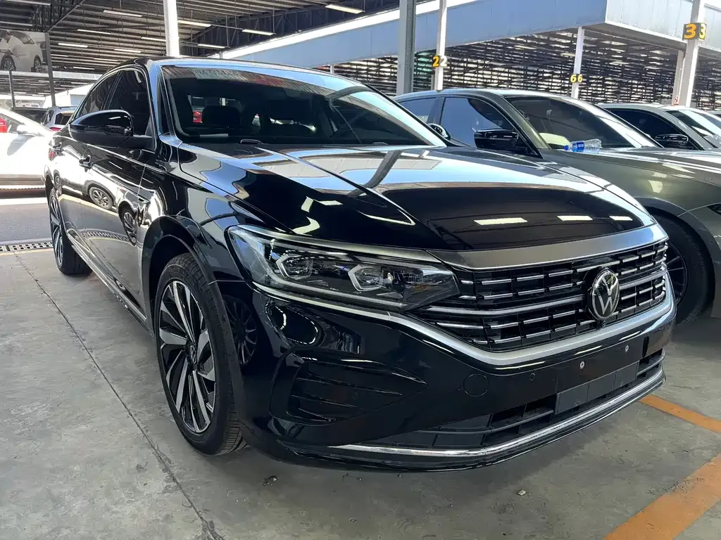 Volkswagen Passat — фото 7