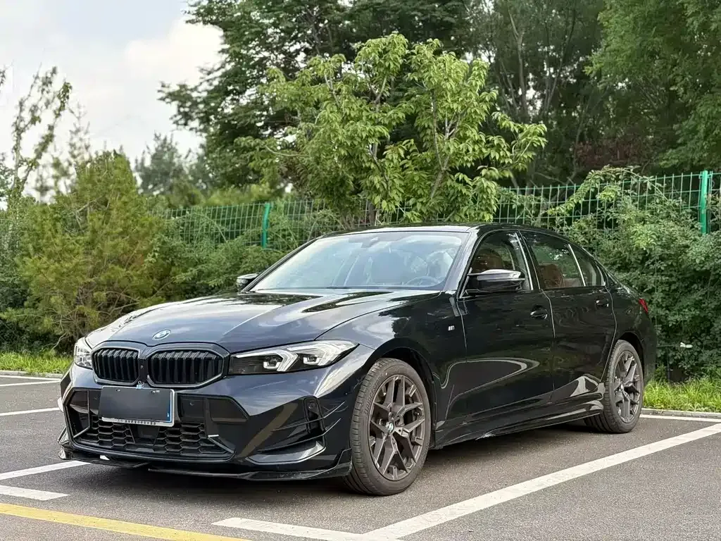 BMW 3 Series — фото 1