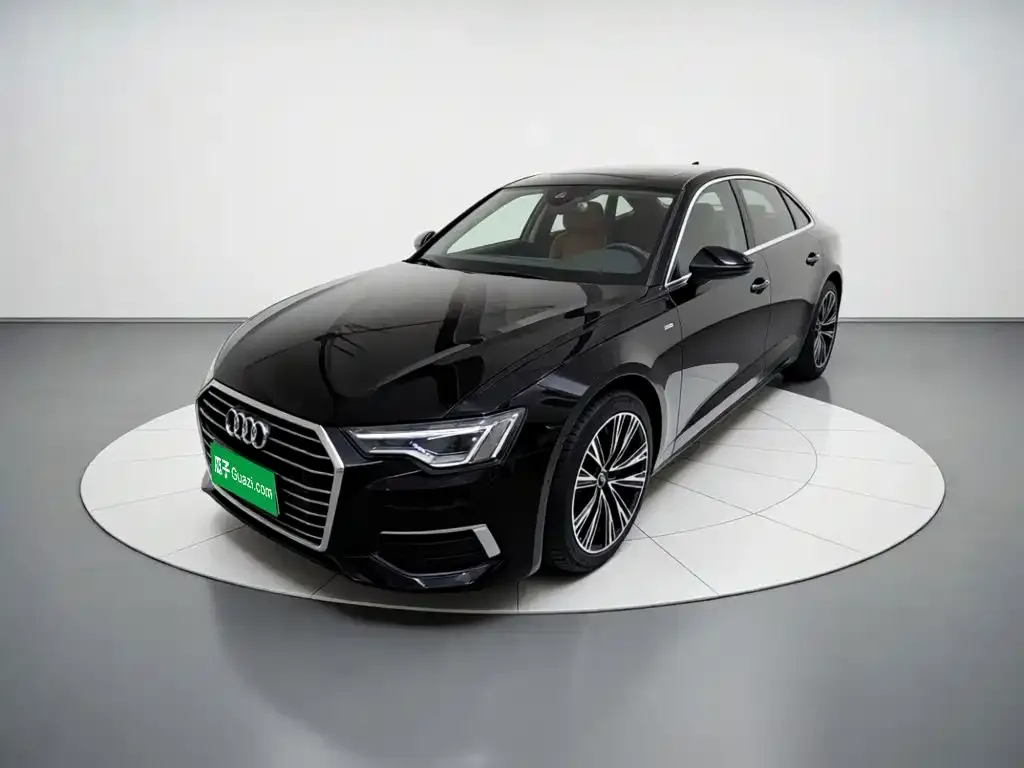 Audi A6L — фото 1