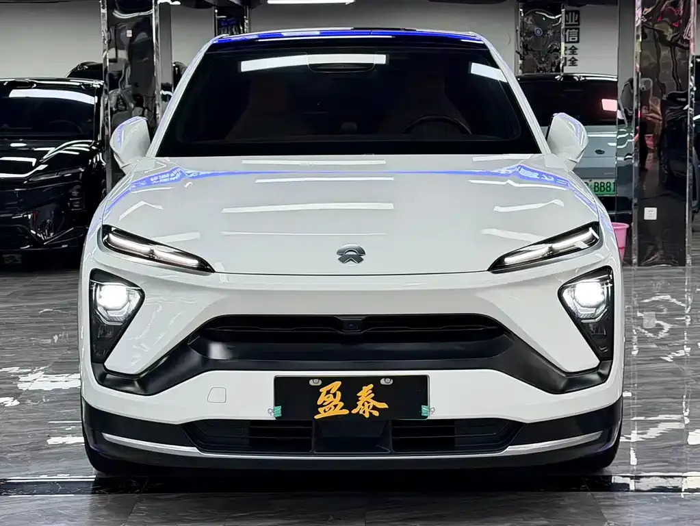 NIO EC6 — фото 9