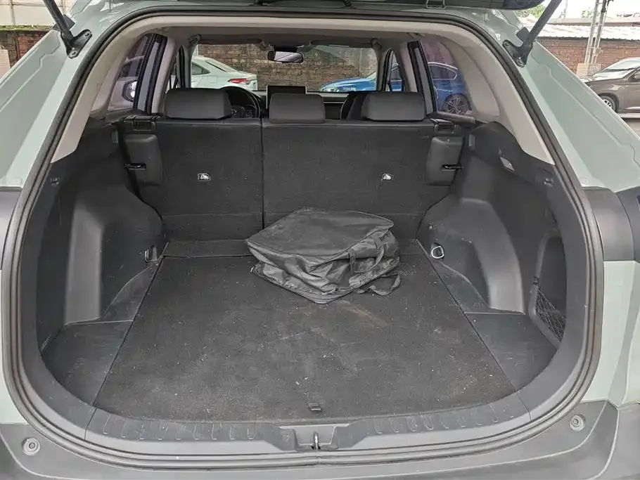 Toyota RAV4 — фото 3