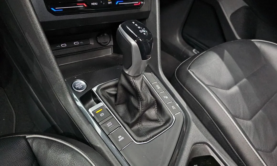 Volkswagen Tiguan 2022 из KR, фото 9