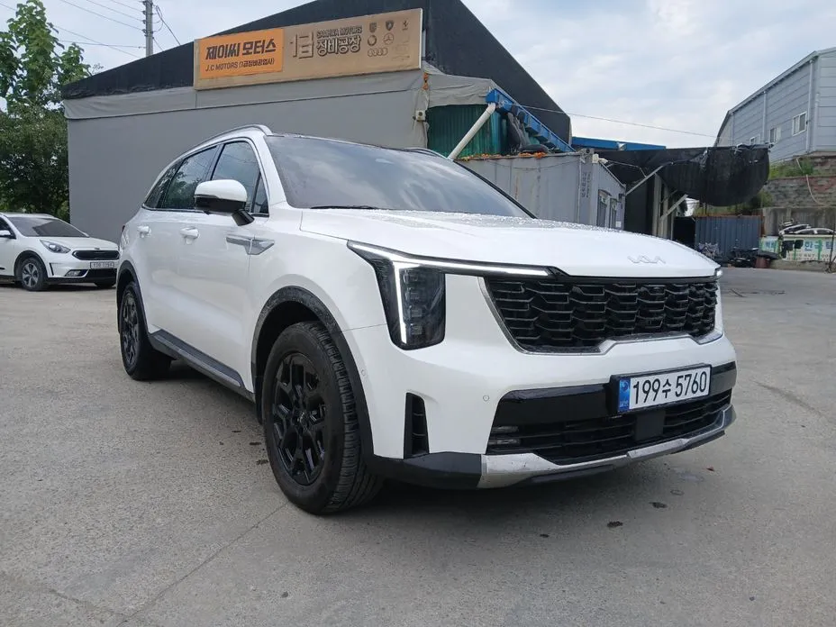 Kia Sorento — фото 9