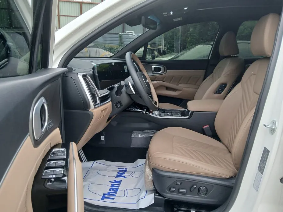 Kia Sorento — фото 5