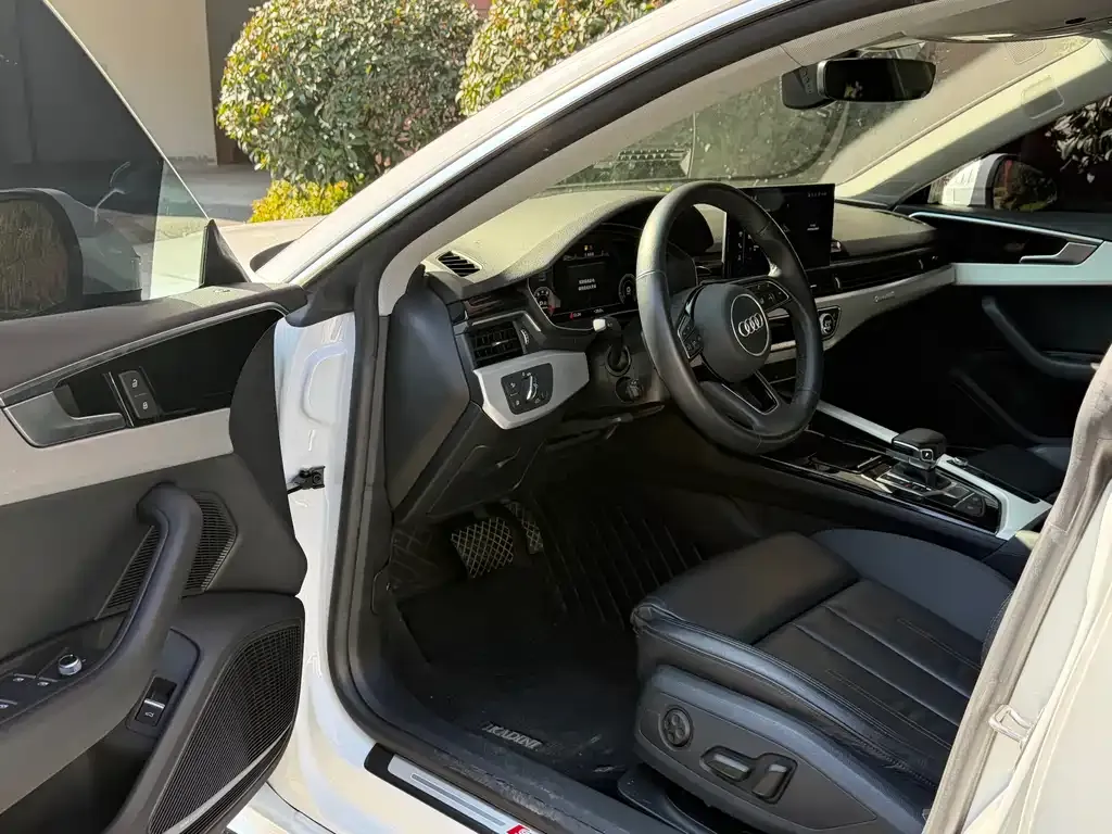 Audi A5 (Import) 2023 из CN, фото 5