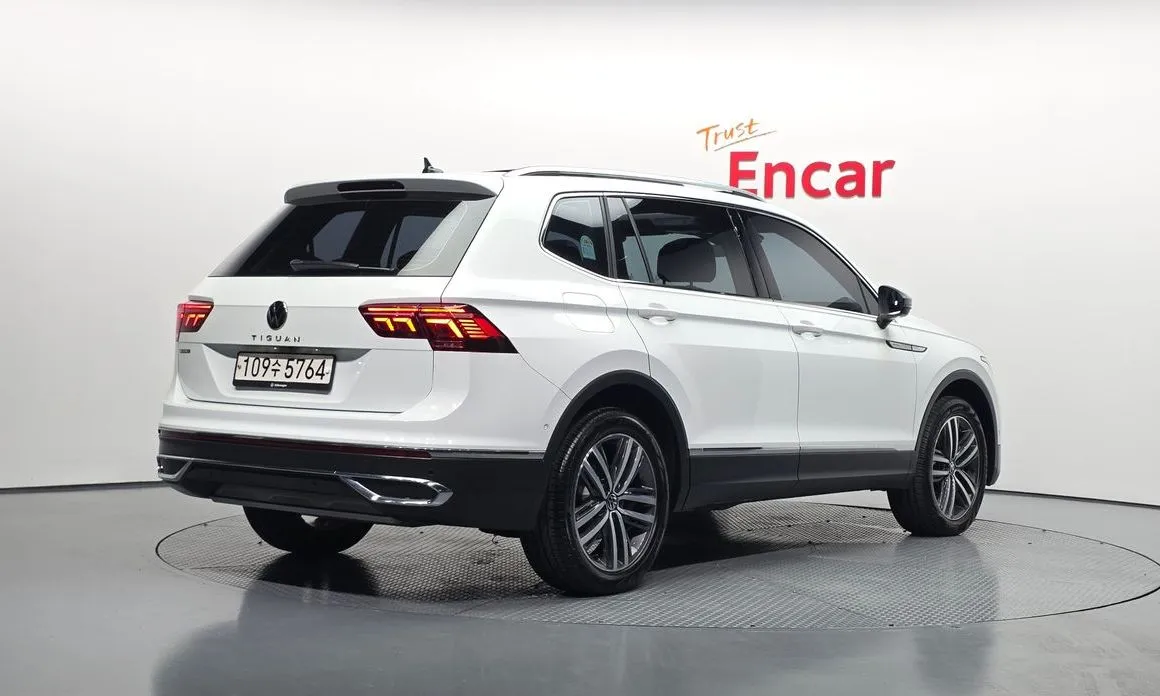 Volkswagen Tiguan — фото 3