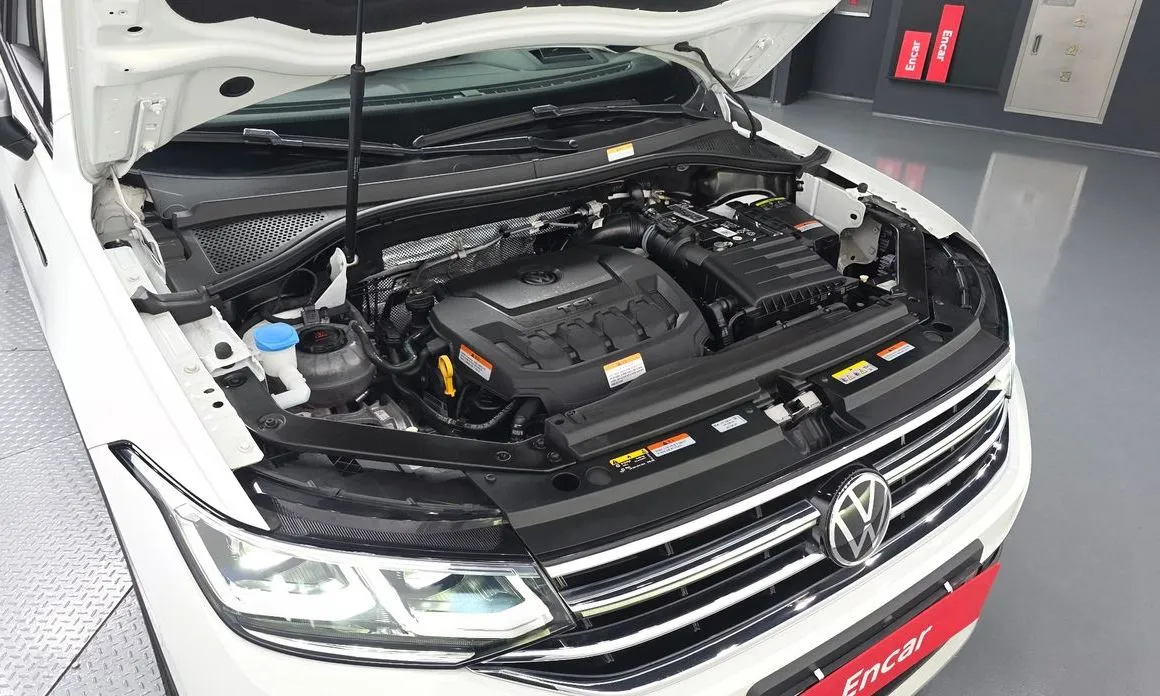 Volkswagen Tiguan — фото 8