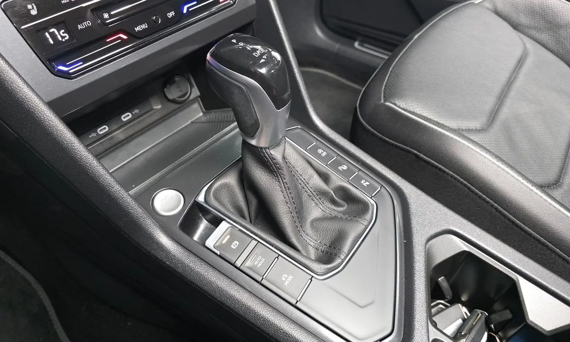 Volkswagen Tiguan — фото 9