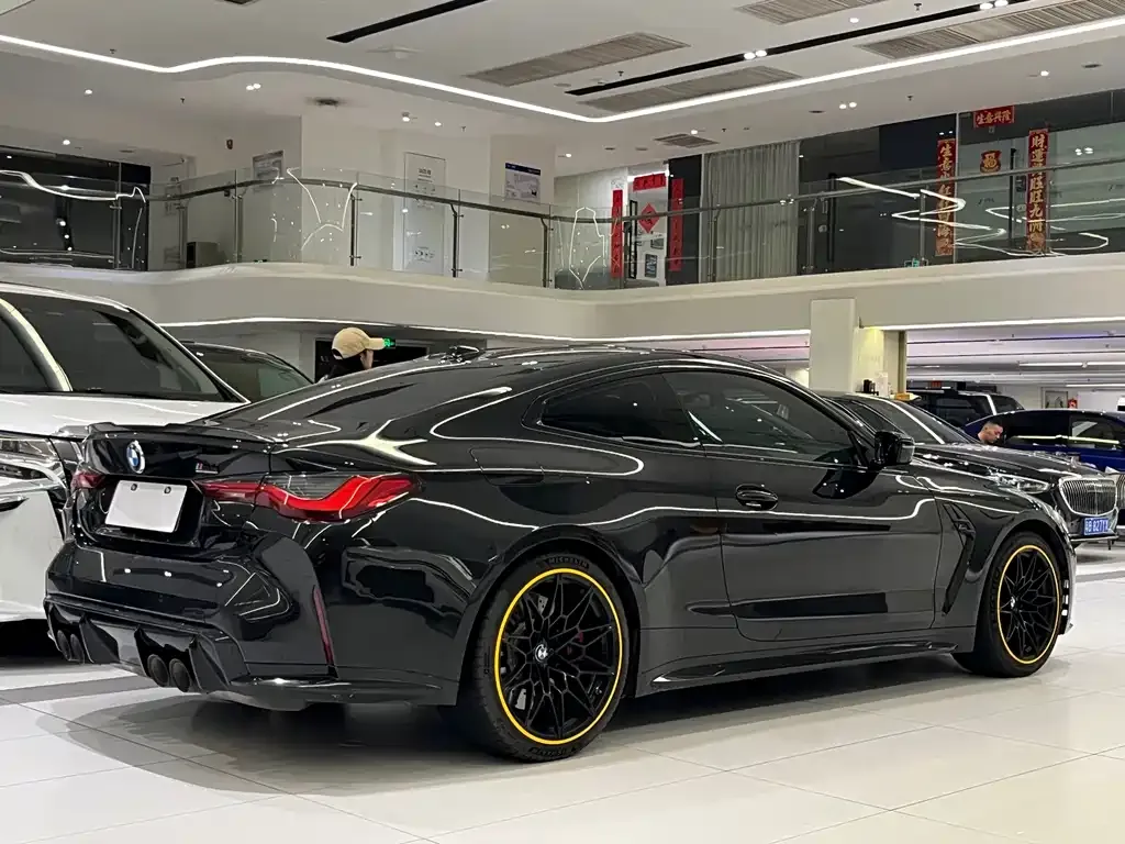 BMW M4 — фото 9