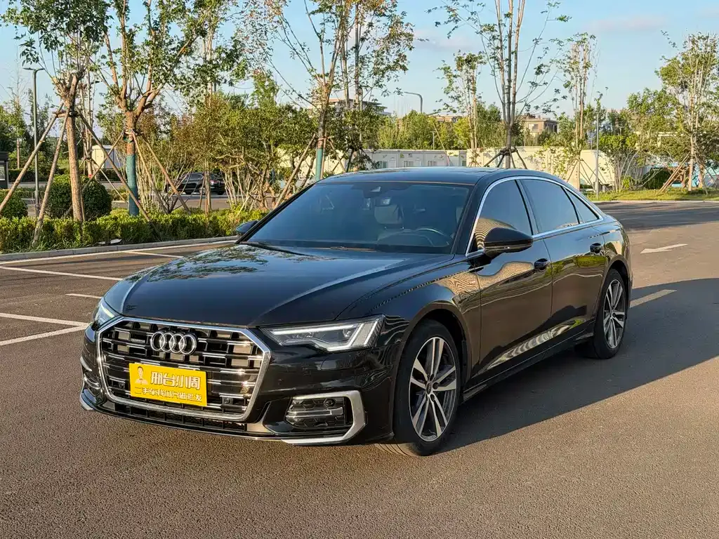 Audi A6L — фото 1