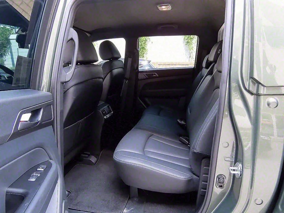 KG Mobility (Ssangyong) Rexton — фото 7