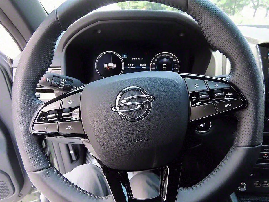 KG Mobility (Ssangyong) Rexton — фото 10